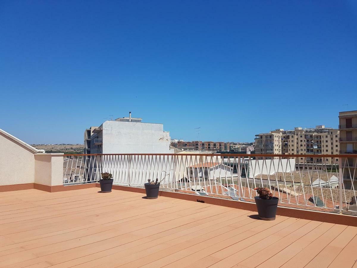 シラクーサArchinueアパートメント エクステリア 写真
